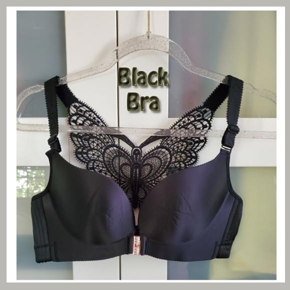 Other - Beautiful Butterfly Bra with Front Clasp